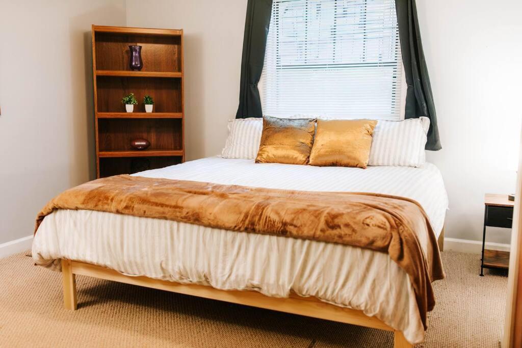 דירות Cozy 3-Bed Athens Getaway, Right Near Uga! מראה חיצוני תמונה